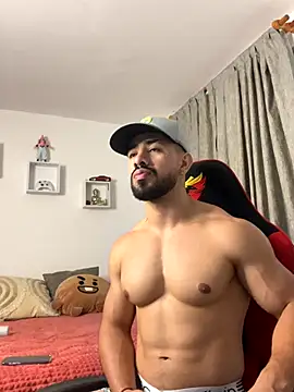 Ezzio_Scolaro's cam snapshot