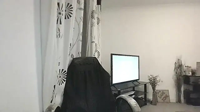 33ENG's cam snapshot