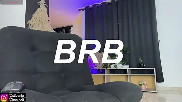 tattoguys_cums's web cam