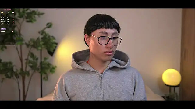 SrLuis18 live sex cam