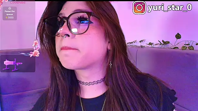 Yuri_Stars live sex cam