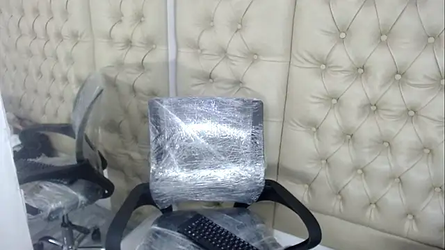 JessicaHott01 live sex cam