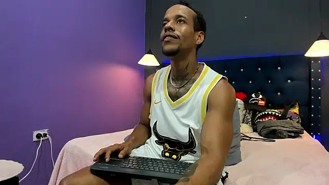 Salomon_koude live sex cam