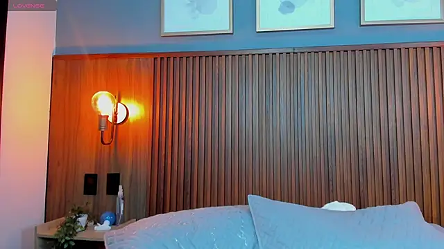 AnaRousse live sex cam