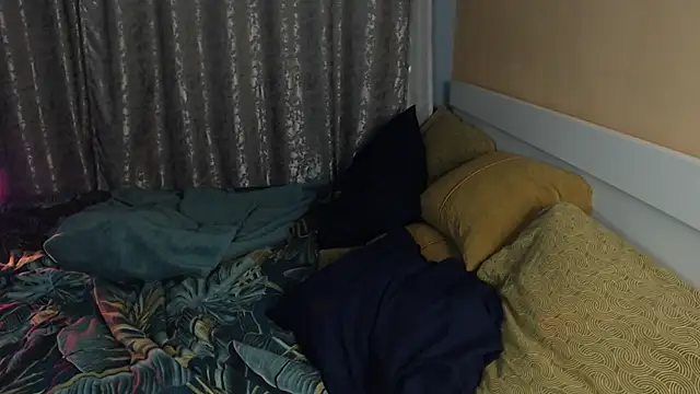 g1vememoney's cam snapshot