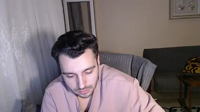 handsomeee04's cam snapshot