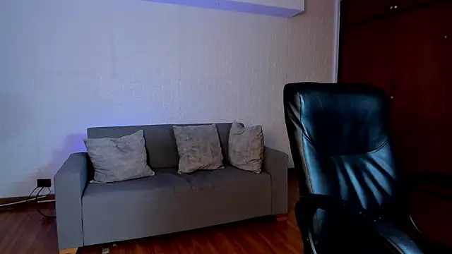 Saara_Corraless live sex cam