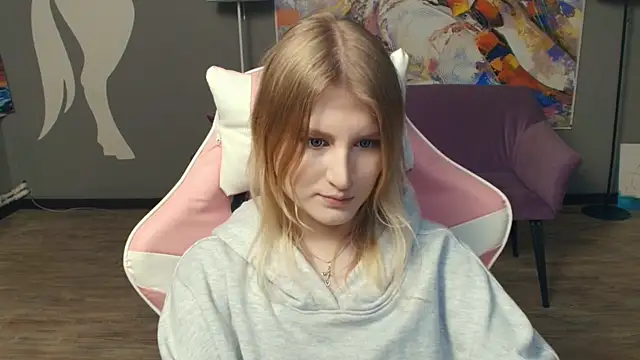 LisaRais live sex cam