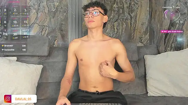 Daviid_laidd live sex cam