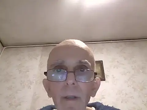 mariusica1@xh's cam snapshot