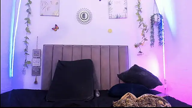 AkiraStone_ live sex cam