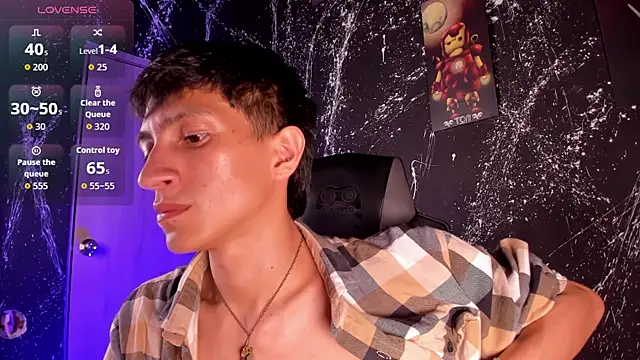 DereckCooperr live sex cam