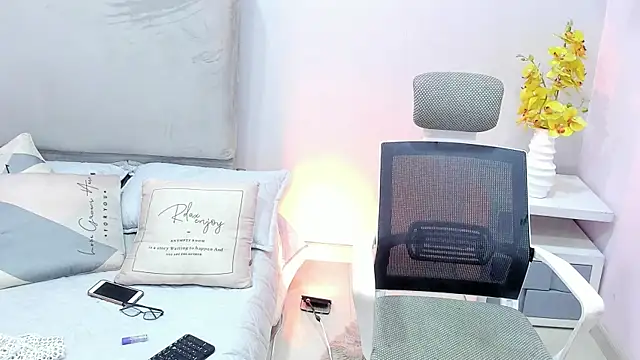 Shelsyissy live sex cam