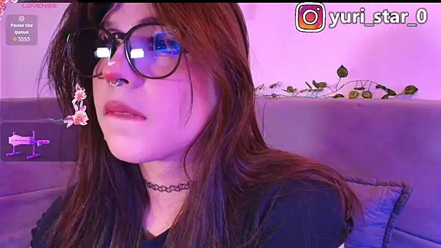 Yuri_Stars live sex cam