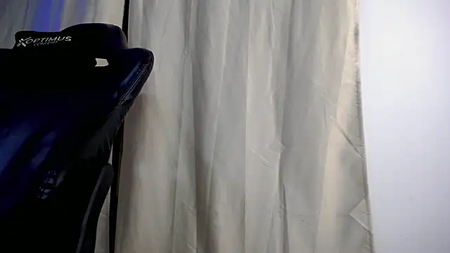 dilan_hott_'s cam snapshot