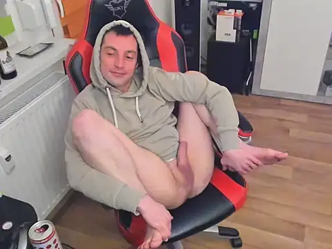 Toniboy31's cam snapshot