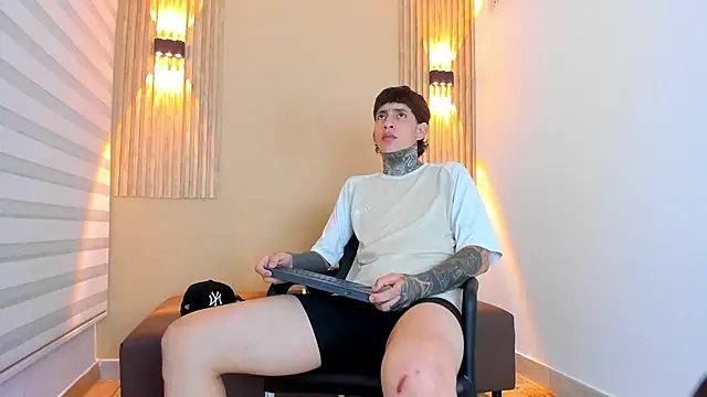 DANTE_ARMSTRONG's cam snapshot