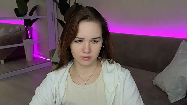 LindaRobertz live sex cam