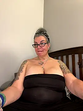 dieseldame1313 live sex cam