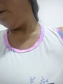 Nala1986 live sex cam