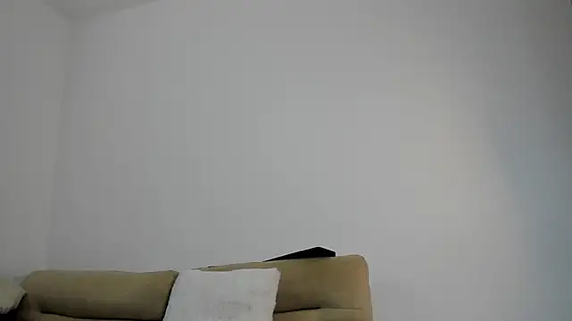 Biscuit_oliva's cam snapshot