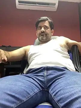 Maxi_thebig_daddy live sex cam