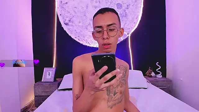 EthaanCox's cam snapshot