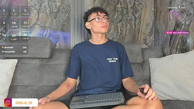 Daviid_laidd live sex cam