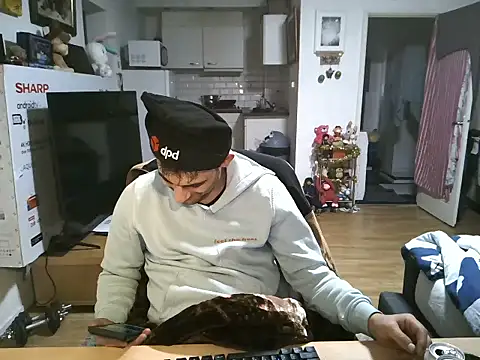 mihaimichael's cam snapshot