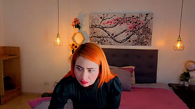 Dulce_charlottee live sex cam