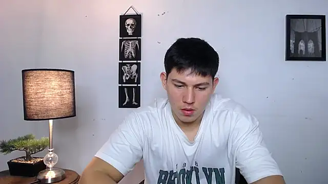 JamesCr_ live sex cam