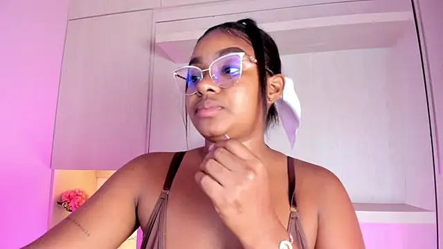 tamaraa_smiith live sex cam