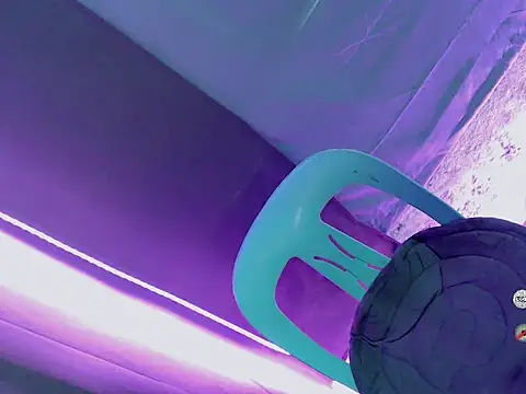 slutty_piinkie live sex cam