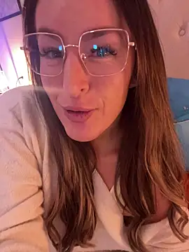 ChristinaSiemone live sex cam