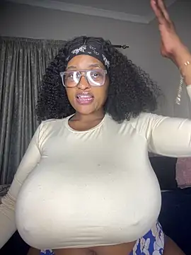 Bustygoddess32 live sex cam