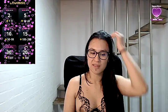 Jessie_Desire live sex cam