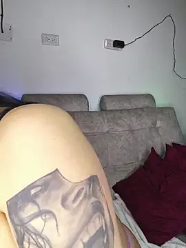 kitten25-hott live sex cam