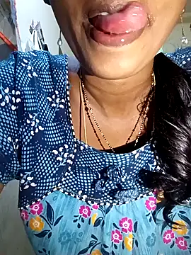 Kavya5500 live sex cam