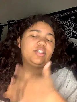 KittyLoroi live sex cam