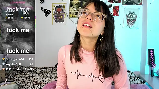 UchikyDoll live sex cam