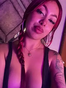 Laila_Pink live sex cam