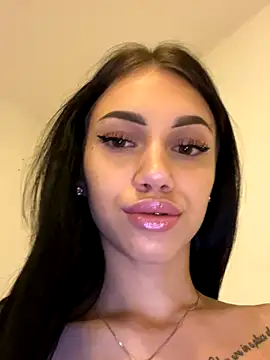 ilariea_girl live sex cam