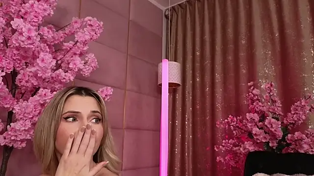 Elliblue live sex cam