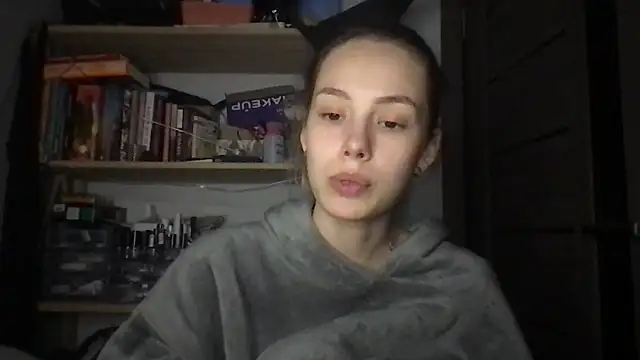 Yuna5343 live sex cam