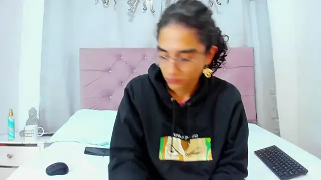 EthanBlackwoodd live sex cam