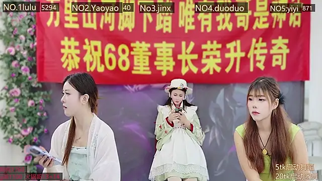 DogdogSM live sex cam