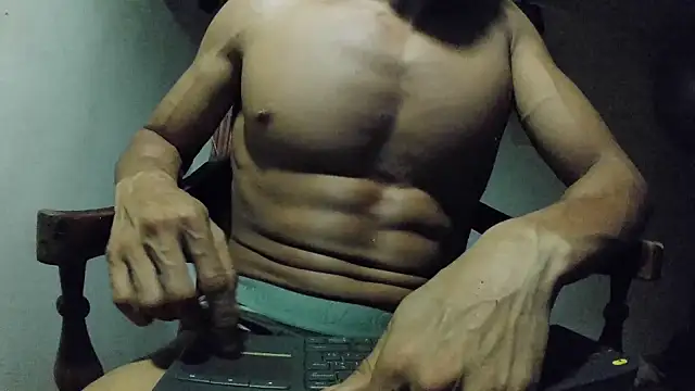 crazylatinguyy live sex cam