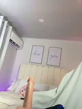 Cristall_Bunny live sex cam