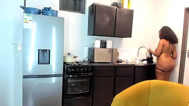 ConnieSmall24 live sex cam