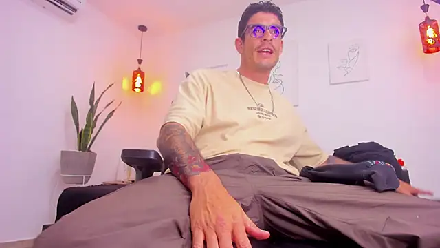 damian_bull's cam snapshot